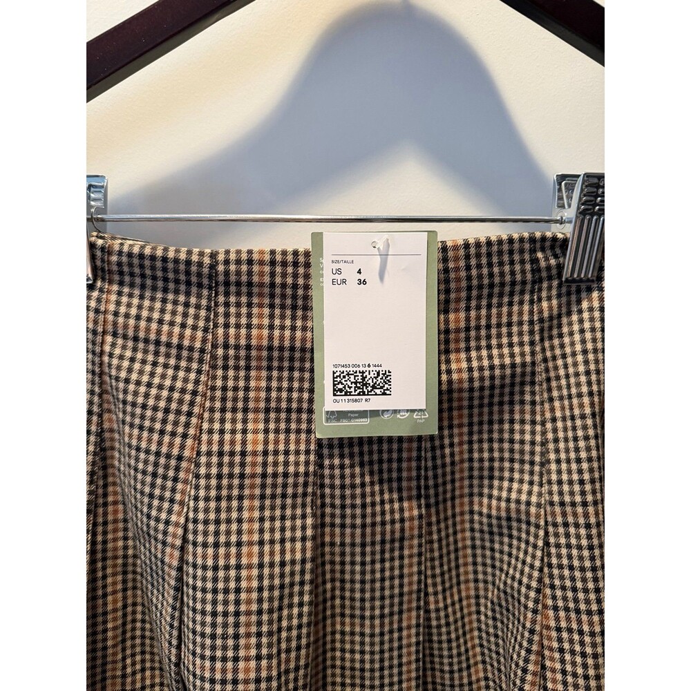 H&M Brown Plaid Pleated Mini Skirt - Small NWT - Picture 4 of 4